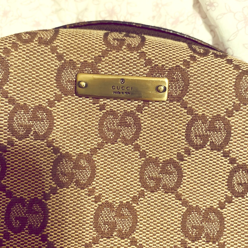 Vintage Gucci crossbody